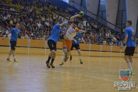Turneu final handbal juniori II, Bacau, 25 mai 2014 19